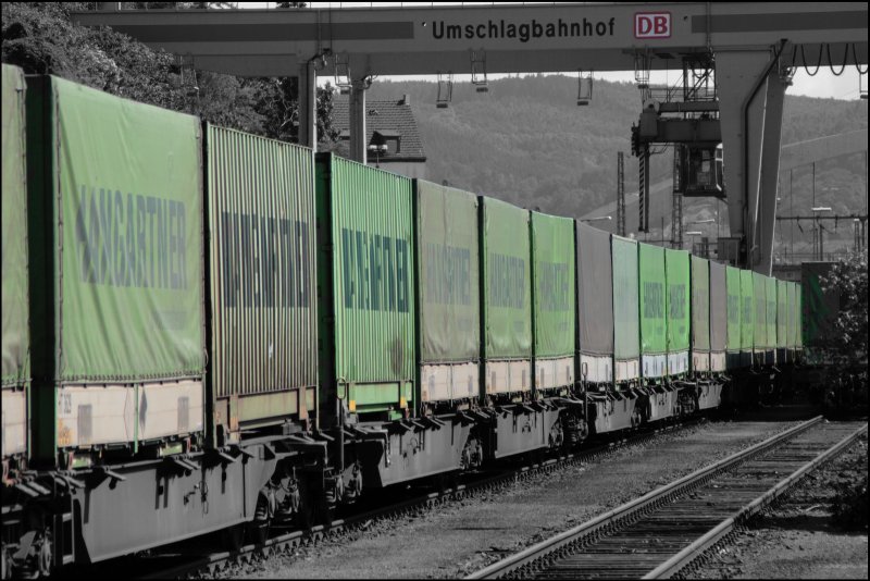 Nach einigen Jahren der Ruhe ist wieder Leben im Umschlagbahnhof Hagen. Ein Zug steht fr die Abfahrt nach Verona bereit. (01.06.2008)
