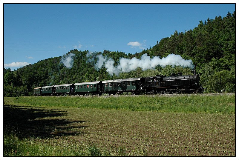 Nachdem sie von Graz nach Kflach am 18.5.2007 einen GKB-Planzug bespannte, ging es fr 629.01 als SPz 8448 von Kflach wieder nach Graz retour. Aufnahme entstand in Gaisfeld.