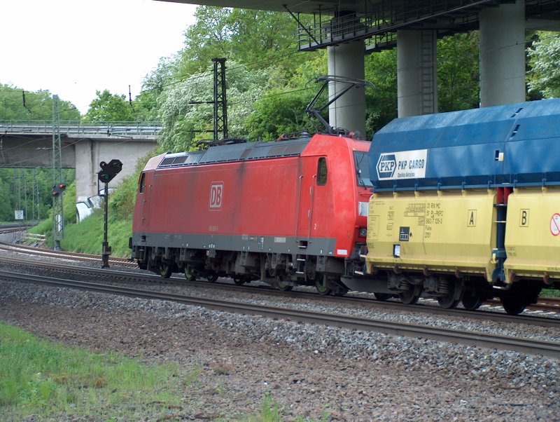 Nachschuss auf 185 065-0 mit ihren Polnischen-Kohlezug Richtung Fulda am 08.05.2009