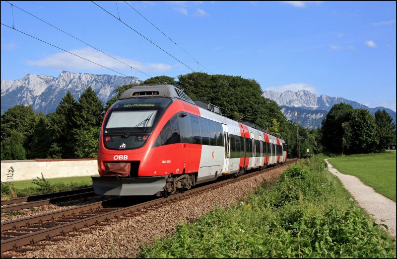 Nachschuss auf den 4024 073 der vor dem Kaisergebirge Richtung Kufstein unterwegs ist. (05.07.2008)
