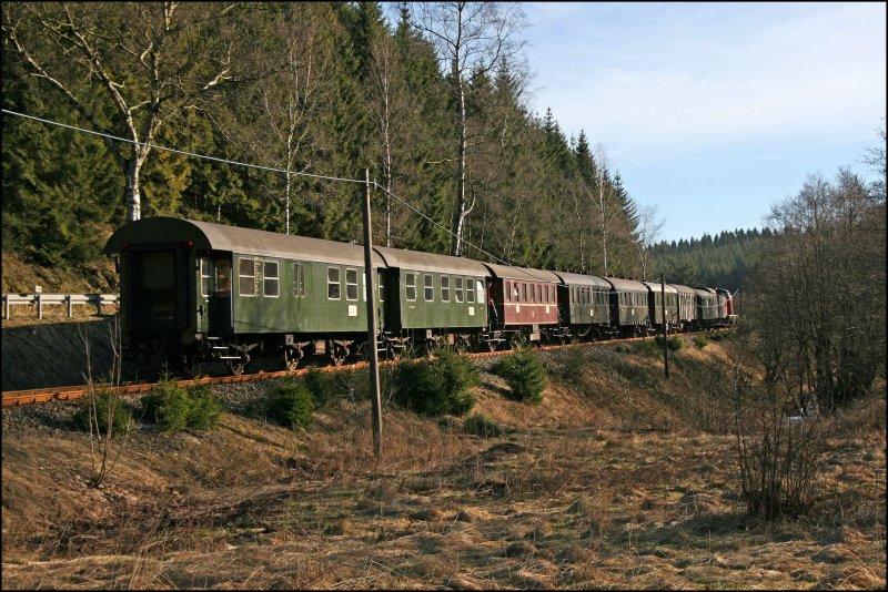 Nachschuss auf den DPE 88003 nach Winterberg (Westf). Aufgenommen am 26.01.2008.