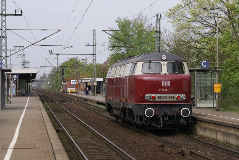 Nachschuss von V 160 003 in Elmshorn am 24.04.2007
