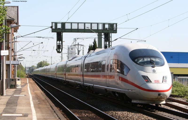Nachschuss Zweier unbekannte 403er als ICE 600 bei der Durchfahrt Friesenheim(Baden) am 2.5.08