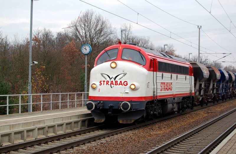Nahaufnahme der V 170 1142. Fotografiert am 02.12.08 bei der Durchfahrt durch Burgkemnitz.