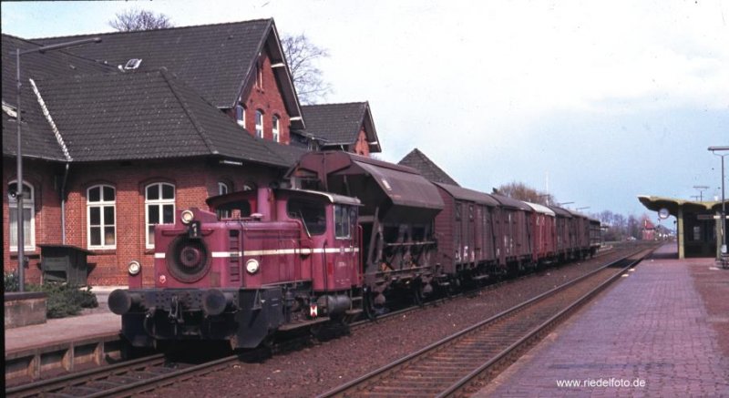 Nahgterzug in Cloppenburg an der Strecke Osnabrck-Oldenburg