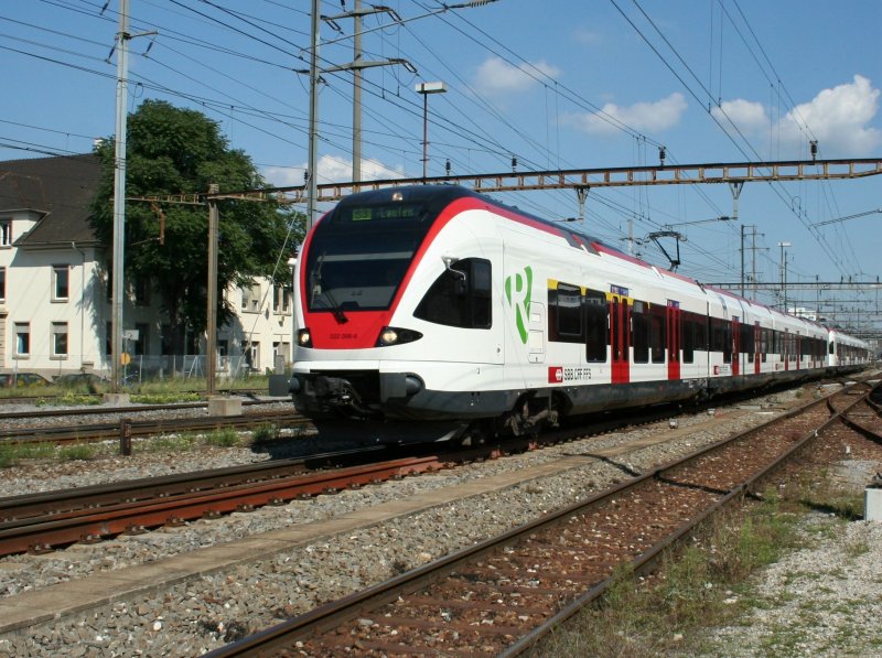 Nahverkehrstriebzug der SBB 522 006-6 am 27.8.2008 in Pratteln.