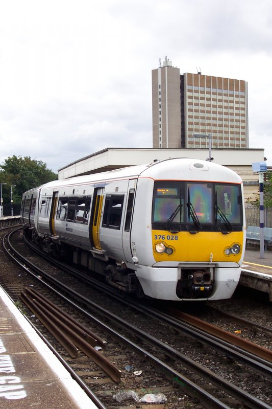 Neue Class 376 der Southwestern in Lewisham auf dem Weg nach Charing Cross.