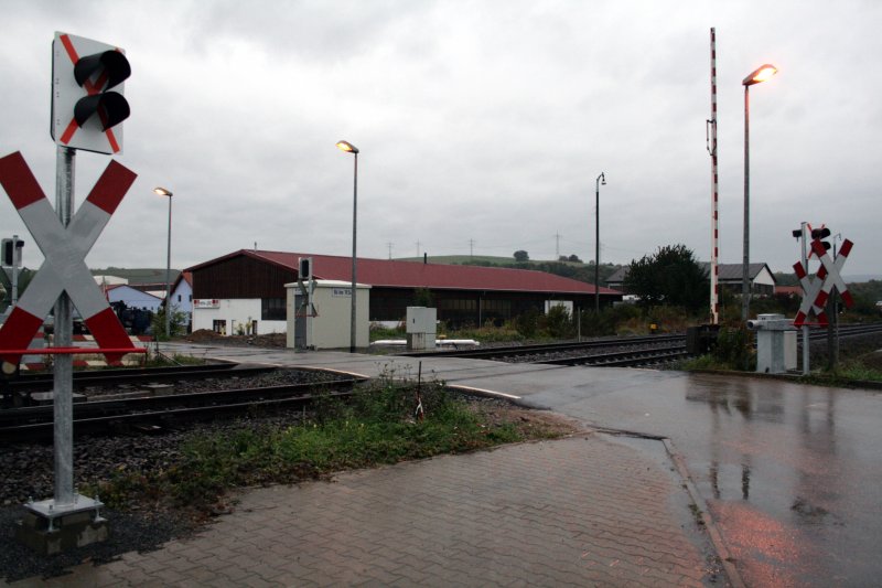 Neue Schranken- und Signalanlagen am B 19,34 in Meckesheim. Bild aufgenommen am 30. September 2008.