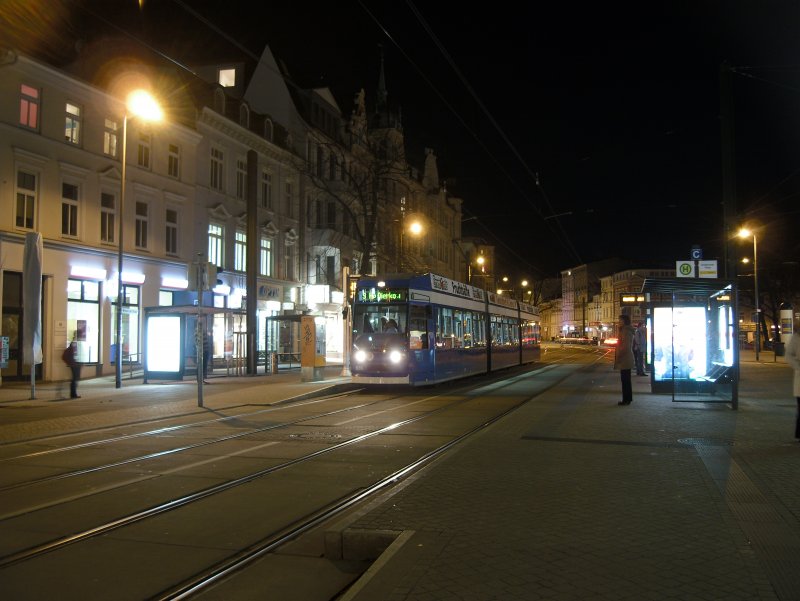 NGT 686 (6NGTDWE) an der Hst. Doberaner Platz