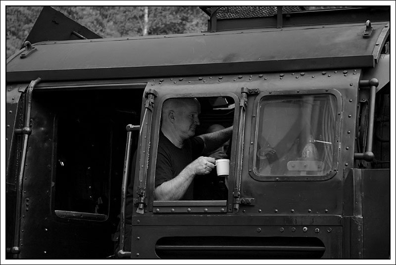 Nicht mal fr eine richtige Kaffeepause hatten die Lokmanschaft am 9.10.2007 in Eisfelder Talmhle Zeit.