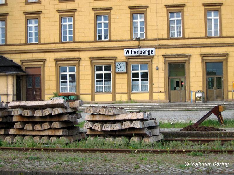 Nichts geht mehr auf der westlichen Seite des Bahnhof Wittenberge, 22.05.2005
