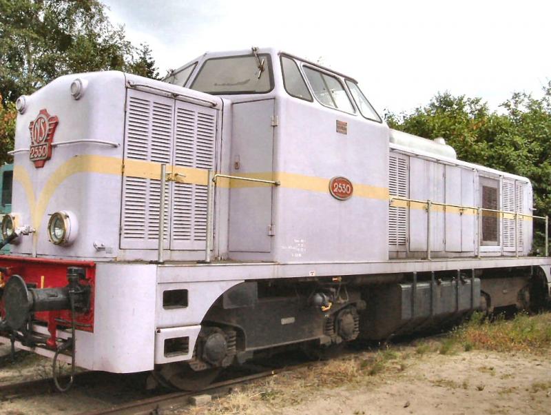 Niederlnde - Diesel - 24/2500  ( neue Katagorie )
Die letzte lok der 24/2500 serie der NS, ein sonderausstattung mit erhherte kabine spezial fr die sprhzug. Jeztz im einsatz bei der VSM
