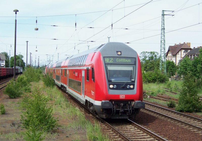 Niedersachsens Steuerwagen  Oldenburg  bringt hier den RE2 von Wismar nach Cottbus. Lbbenau/Spreewald den 09.05.2009