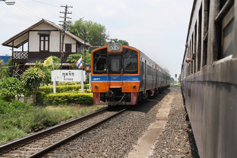 NKF 1243 fhrt am 17.Mai 2012 durch den Bf. Kut Chik.