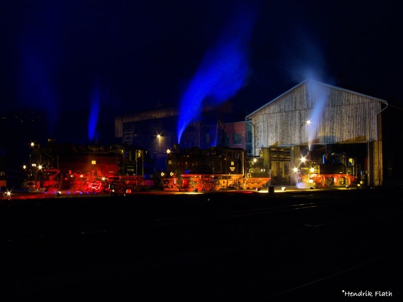 Noch ein Bild aus Oberwiesenthal. Es 99 761, Lok 20 und 99 1608-1 am 31.05.2008. Das Bild ist NICHT bearbeitet.