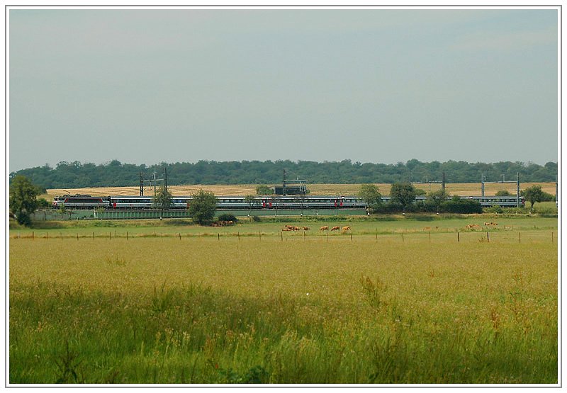 Noch einmal EC 91 „Vauban“ von Brssel nach Basel diesmal am 27.7.2006 zwischen Luxemburg Stadt und Berchem.