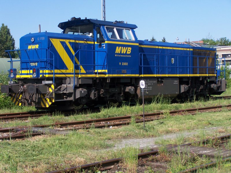 Nochmal die BR V 2302 der Mittelweserbahn diesmal von hinten. Aufgenommen am 25.05.2006.
