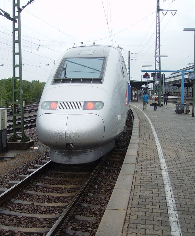 Nochmal... TGV-POS 4406 bei der Besichtigungstour am 27.05.07  Karlsruhe Hbf