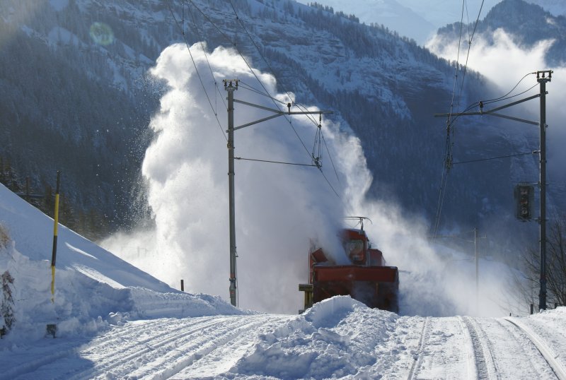Nochmals He 2/2 Lok 18 mit Xm 1 auf Rigi Kaltbad-First am 06.03.2008