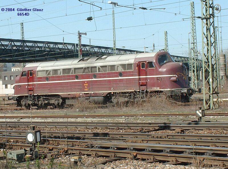 Nohab My 1143 der DSB am 31.03.2004 im Karlsruher Gterbahnhof. Rechts unten steht die Nr. V 170 1143, das entspricht dem Nummer-Schema der NEG, die Lok wurde aber nicht in blau/silber umlackiert.