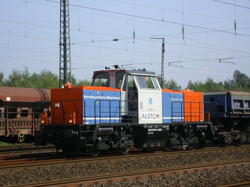 Nordbayrische Eisenbahn,212 197-8 mit Muldenkippwagen.(30.07.2008)
