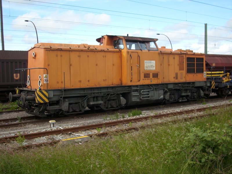 Nowu-Translok(scheinbar ein neues Privatbahnunternehmen)293 021 am 06.Juni abgestellt in Bergen/Rgen.