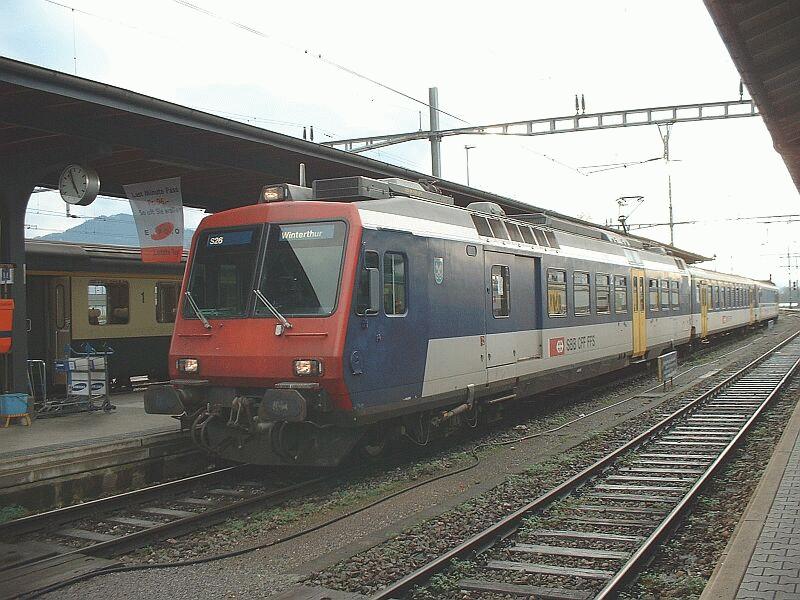 NPZ als S 26 am 19.10.2002 ber Bauma nach Winterthur in Rapperswil.