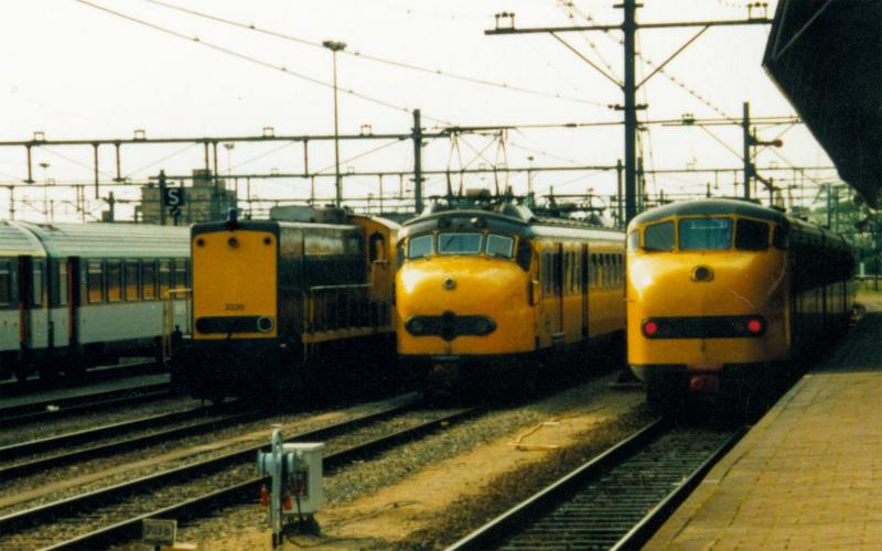 NS 2220, Triebzug Mat 54 und ein Plan U in Venlo