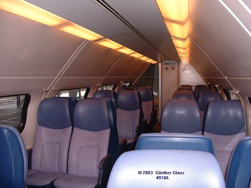 Obergescho�-Einrichtung des Doppelstock-Triebzuges BR 8400.