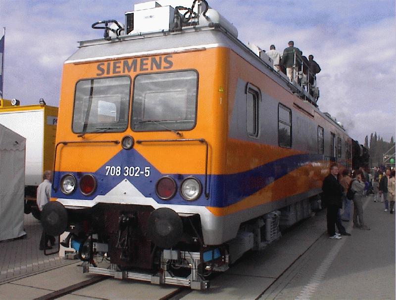 Oberleitungsfahrzeug 708 302-5 von Siemens auf der Innotrans 2002 in Berlin. 29.9.02