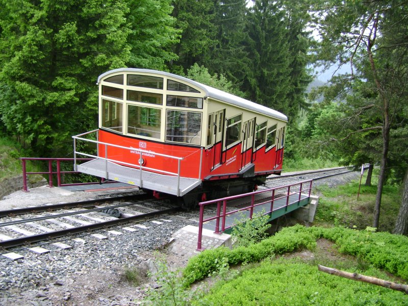 Oberweibacher Bergbahn, kurz vor der Bergstation Lichtenhain
