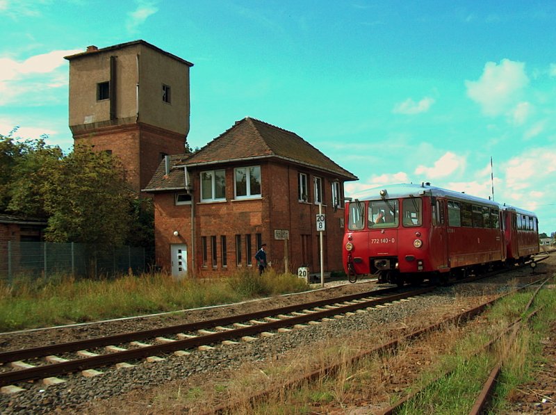 OBS 772 140-0 + 772 141-8 als E 19816 von Smmerda nach Groheringen, bei der Einfahrt in Klleda; 07.09.2008