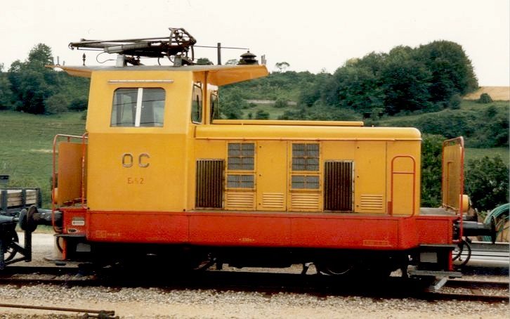 OC - Chemin de fer Orbe - Chavornay .. E- Rangierlok  .. Ee 2/2  2 im Bahnhof von Orbe im August 1985
