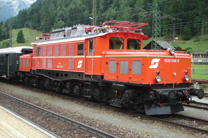 BB 1020018-6 anllich der 100 Jahr Feier Tauernbahn in Mallnitz.Auer viel Geschwtz und Schnreden wurde zu diesem Anla seitens der BB nichts geboten. 5.7.09 
