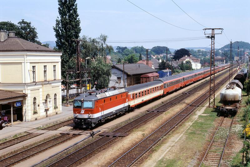 BB 1044 265-5 mit IC 568  Bodensee , Melk, 25.06.1994 [Westbahn zwischen St. Plten und Amstetten]