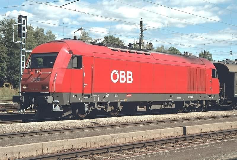 BB 2016.008  Hercules  im Bahnhof Zeltweg am 4.9.2003