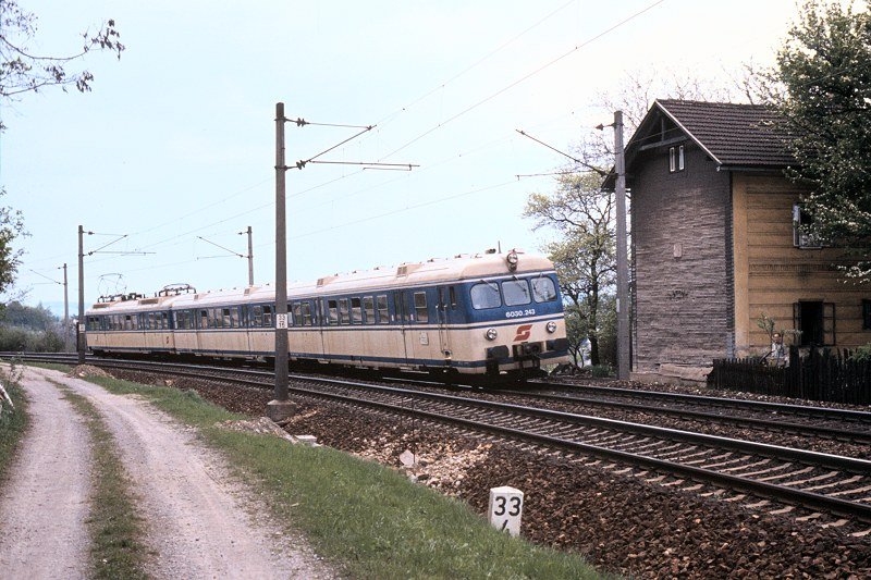 BB 6030.243 mit 7029 bei Maria Anzbach, 05.05.1984