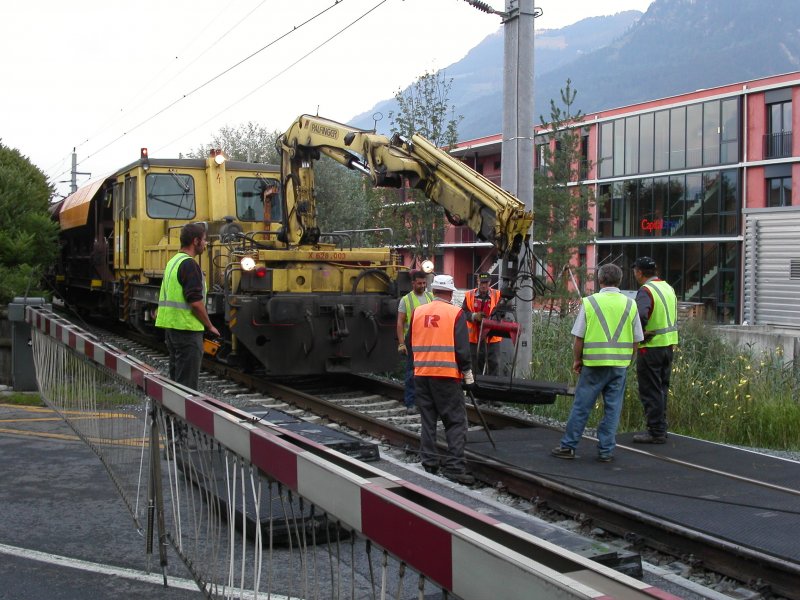 BB Bahnbergang Sanierung beim Bahnhof Schaan-Vaduz
Liechtenstein am 7.8.06 mit x628.003