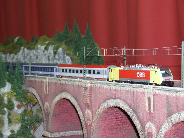 BB Dispolok E189 mit Nachtzug