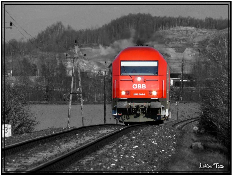 BB Hercules 2016 095-8 erklimmt eine Steigung in Richtung Pls. Fohnsdorf am 13.04.2007
