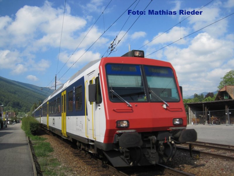 OeBB- Regionalzug einfahrt Balsthal am 30.05.09