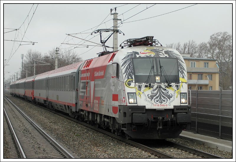 OEC 557  Kunsthaus Graz  von Wien nach Graz am 10.2.2007 bei der Durchfahrt in Baden. 