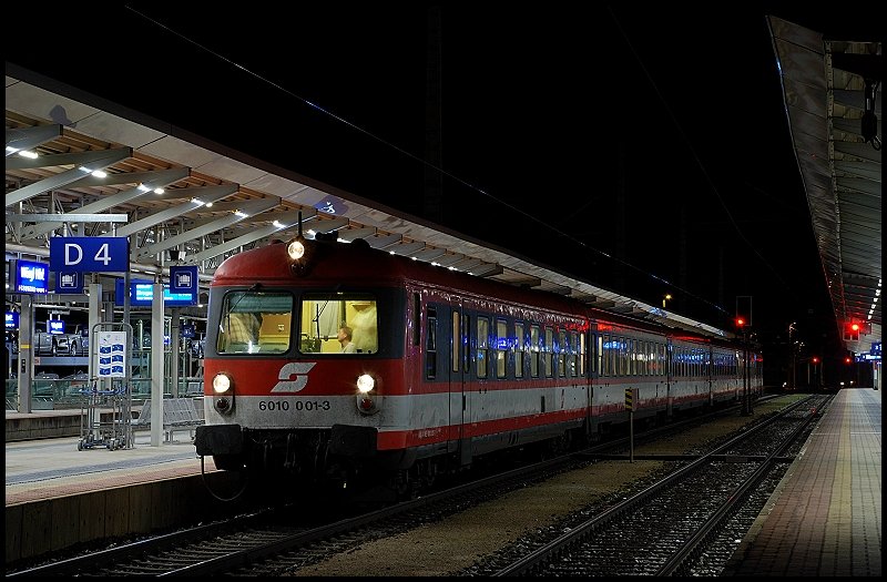 sterreichurlaub 2008 - BB: 6010 001-3 konnte am 03.September 2008 als Nachtaufnahme in Wrgl Hbf abgelichtet werden.