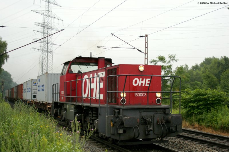 OHE 150003 (Mak G1204BB Bj. 1984) erreicht mit einem kurzen Containerzug den Gbf Gelsenkirchen Bismarck. 3.7.08