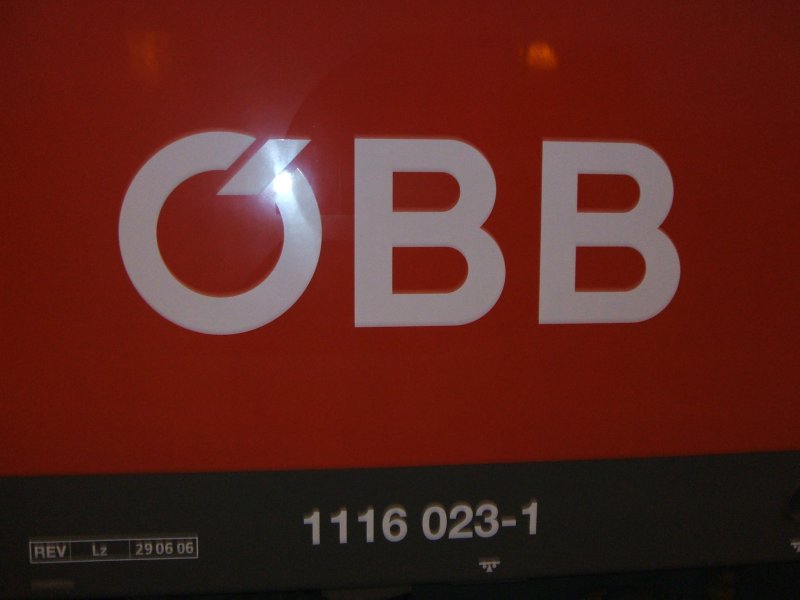 Original �BB von Taurus 1116 023-1 in Bochum Hbf.