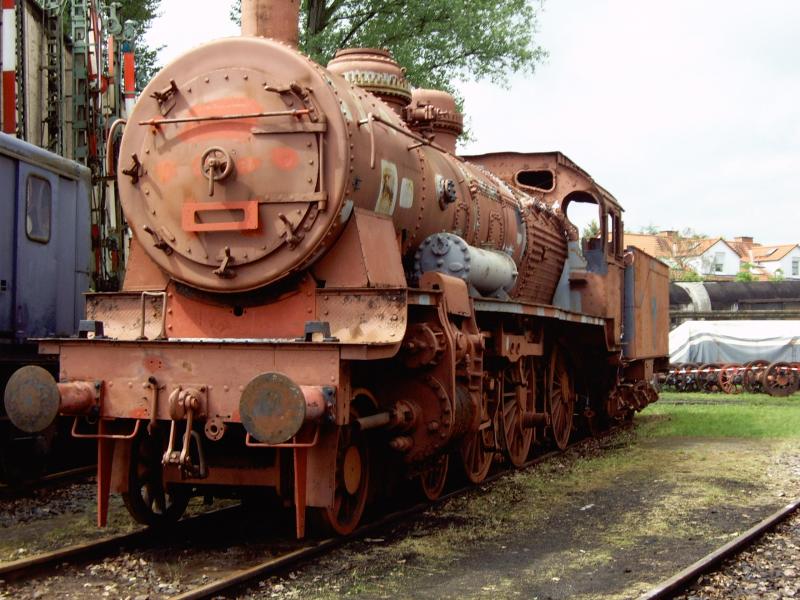 P8 mit Rostschutzfarbe in Darmstadt .