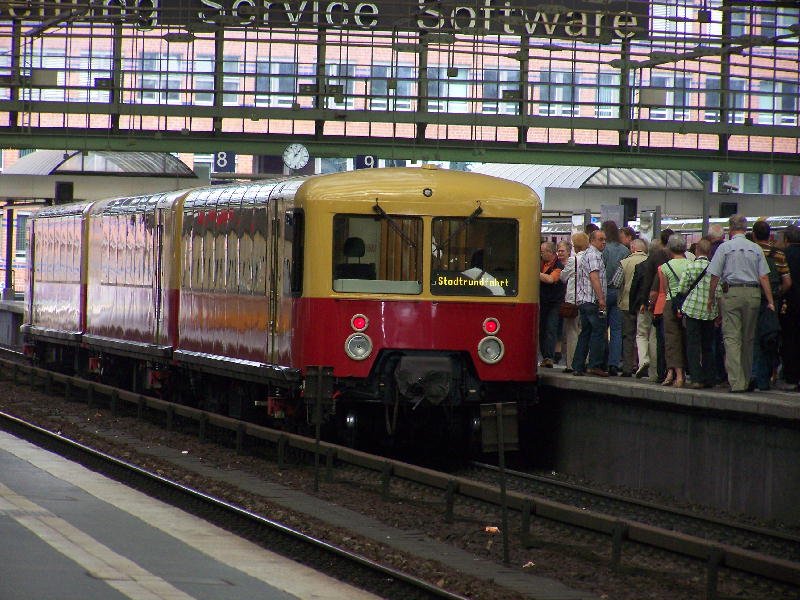 Panorama S-Bahn
Aufgenommen am 16.8.08