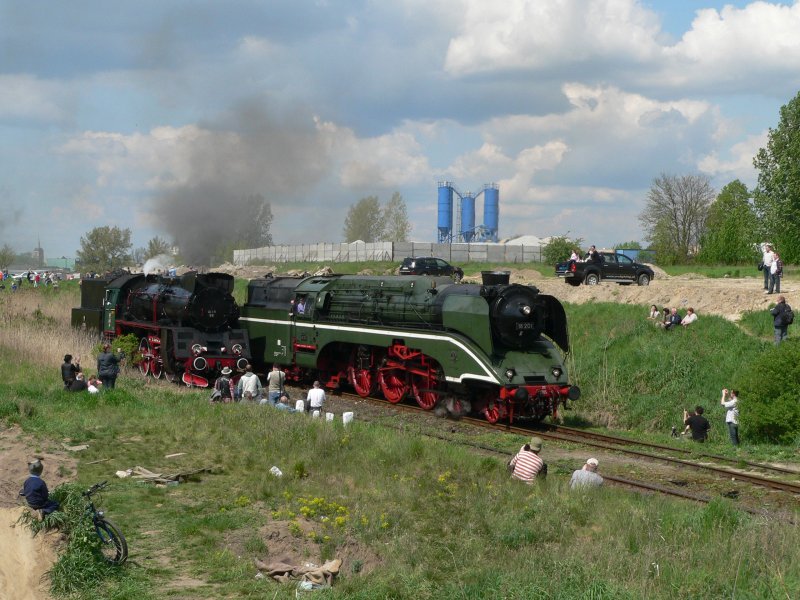 Parallelfahrt von 18 201 und Ol49 69, 3.5.2008