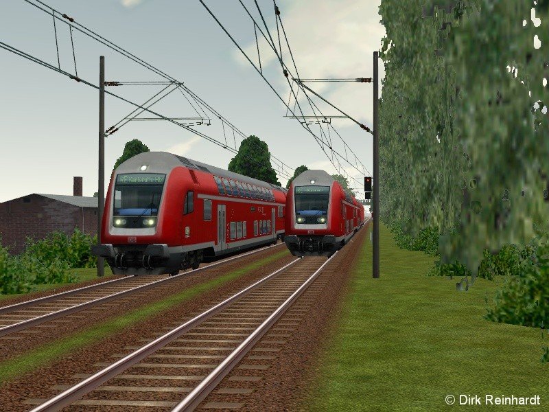 Parallelfahrt zweier Dostozugverbnde. Am Zugschluss schiebt jeweils eine 146er.