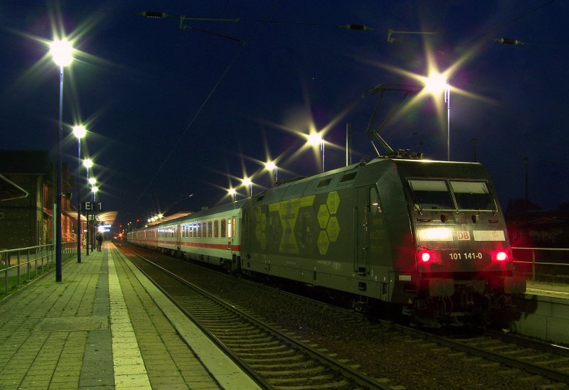 Passend zu meinem 18. Geburtstag am 21.09.2009 schickte mir die DB AG die schwarze Azubilok 101 141-0 mit dem IC 2131  Ostfriesland  (Emden Auenhafen -> Cotbus) durch Lbbenau/Spreewald.